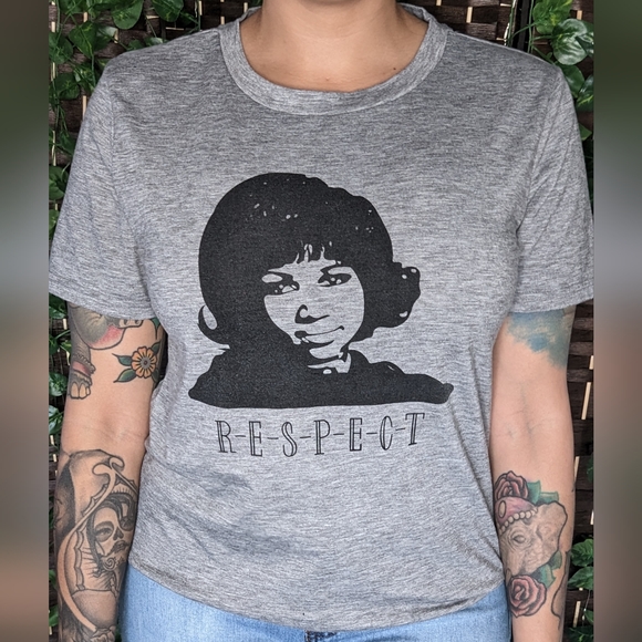 Aretha R-E-S-P-E-C-T TEE *GREY* - Picture 2 of 5